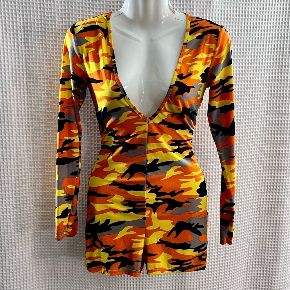 AQ-Sport ladies Vibrant Camouflage romper size small